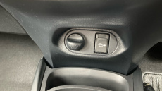 Toyota Yaris 1.0 VVT-i Icon 5dr Petrol Hatchback